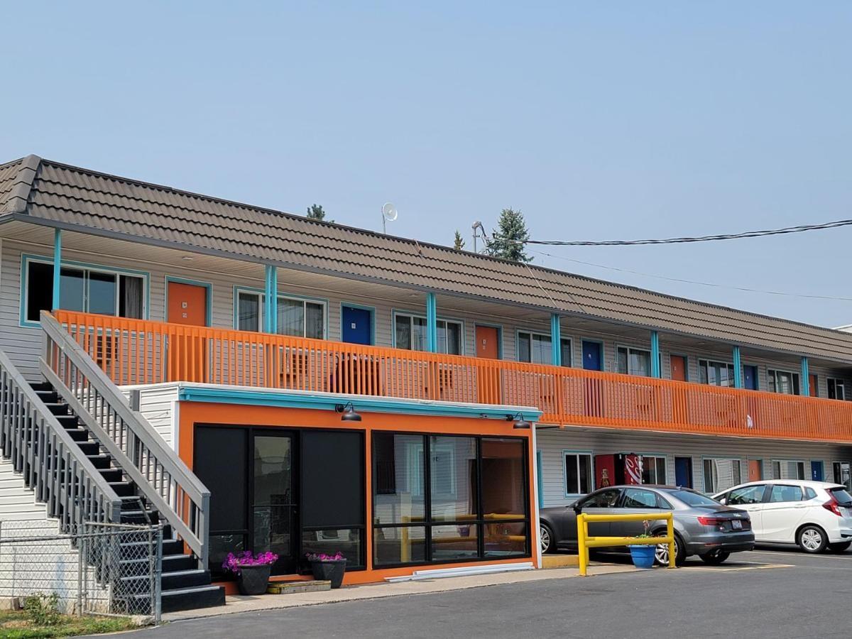 Howard Johnson By Wyndham Spokane Exterior photo
